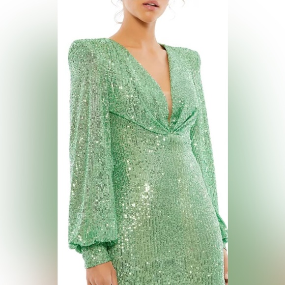 Mac Duggal Sequin Strong Shoulder Mini Dress - Picture 2 of 7